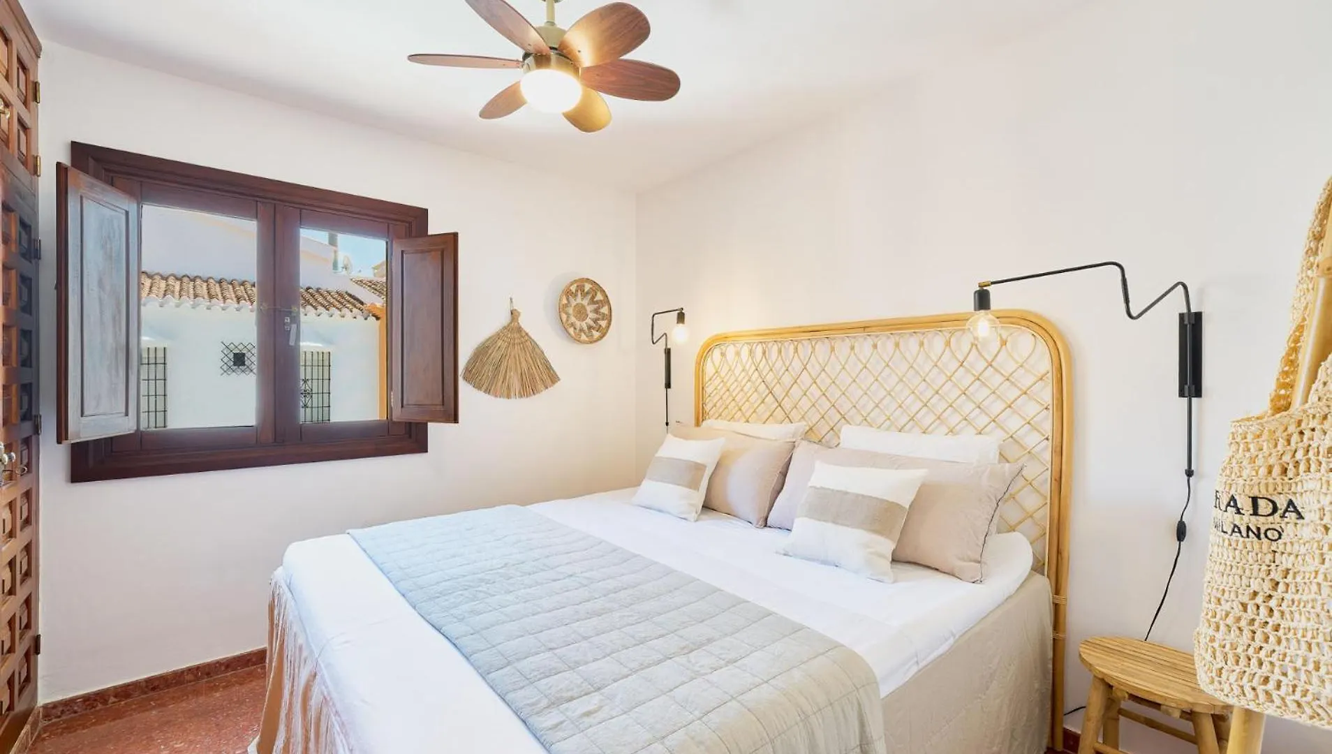 Balcon De Europa In Nerja By Solaga Holiday Homes Apartment